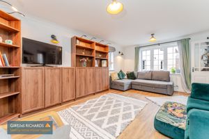 Sitting Room- click for photo gallery